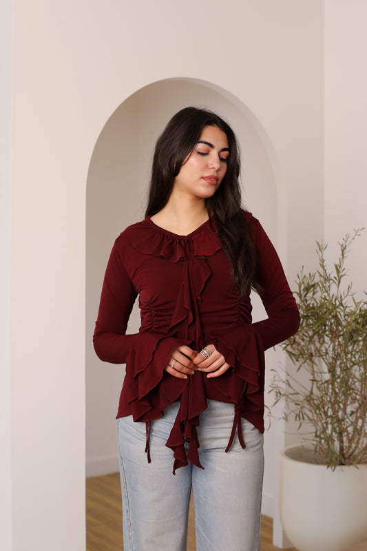 EVERYDAY RUFFLE TOP burgundy