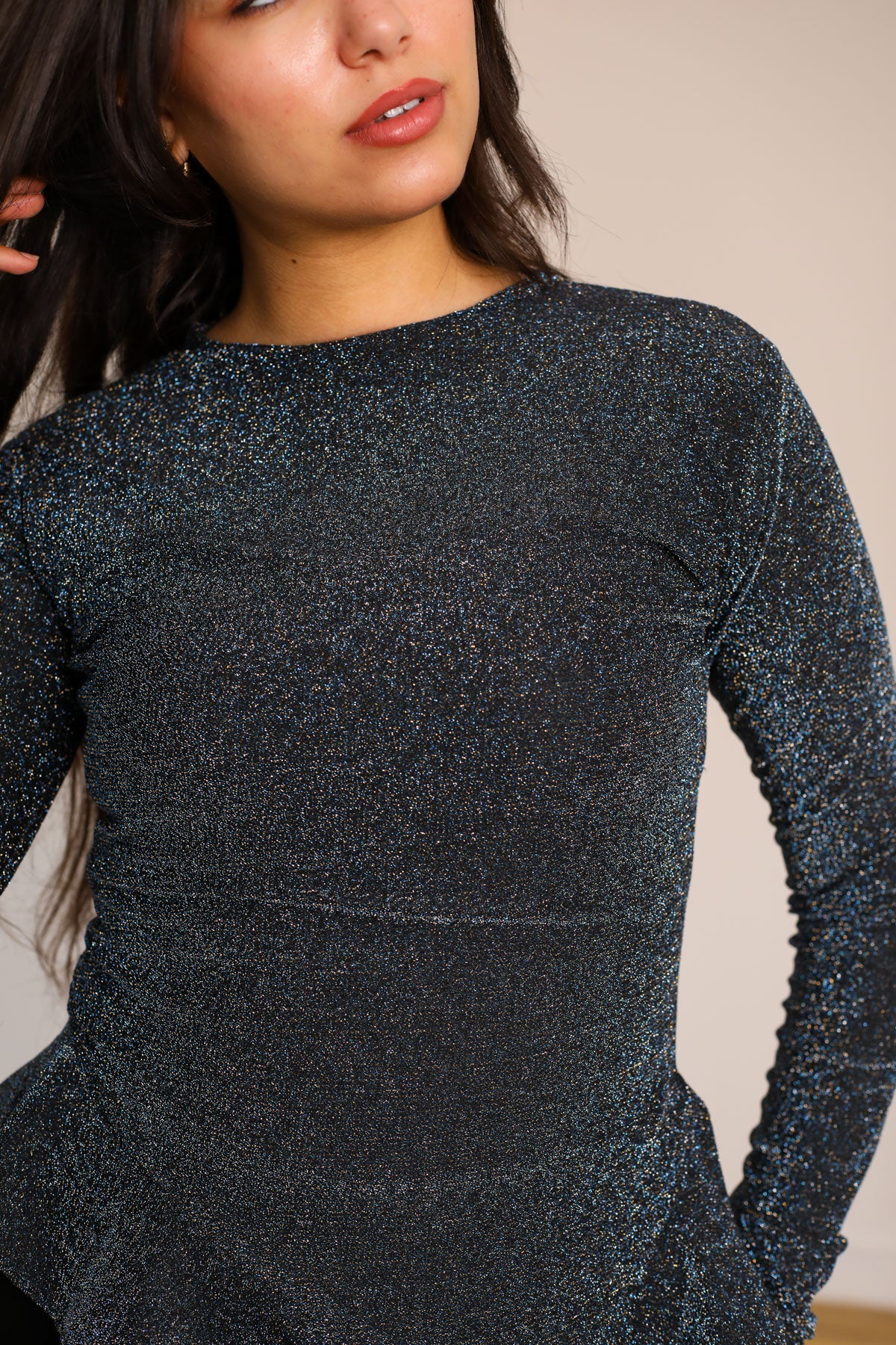 MIDNIGHT RUFFLE TOP